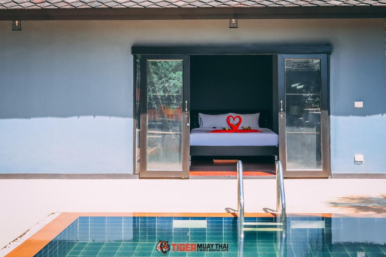 Tiger Hillside 호텔 Phuket 외부 사진